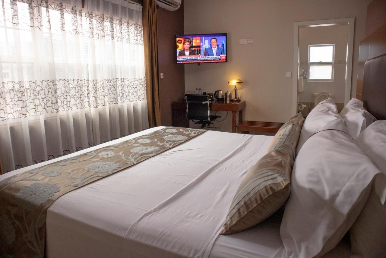 Frederick'S Lodge Кумаси Екстериор снимка