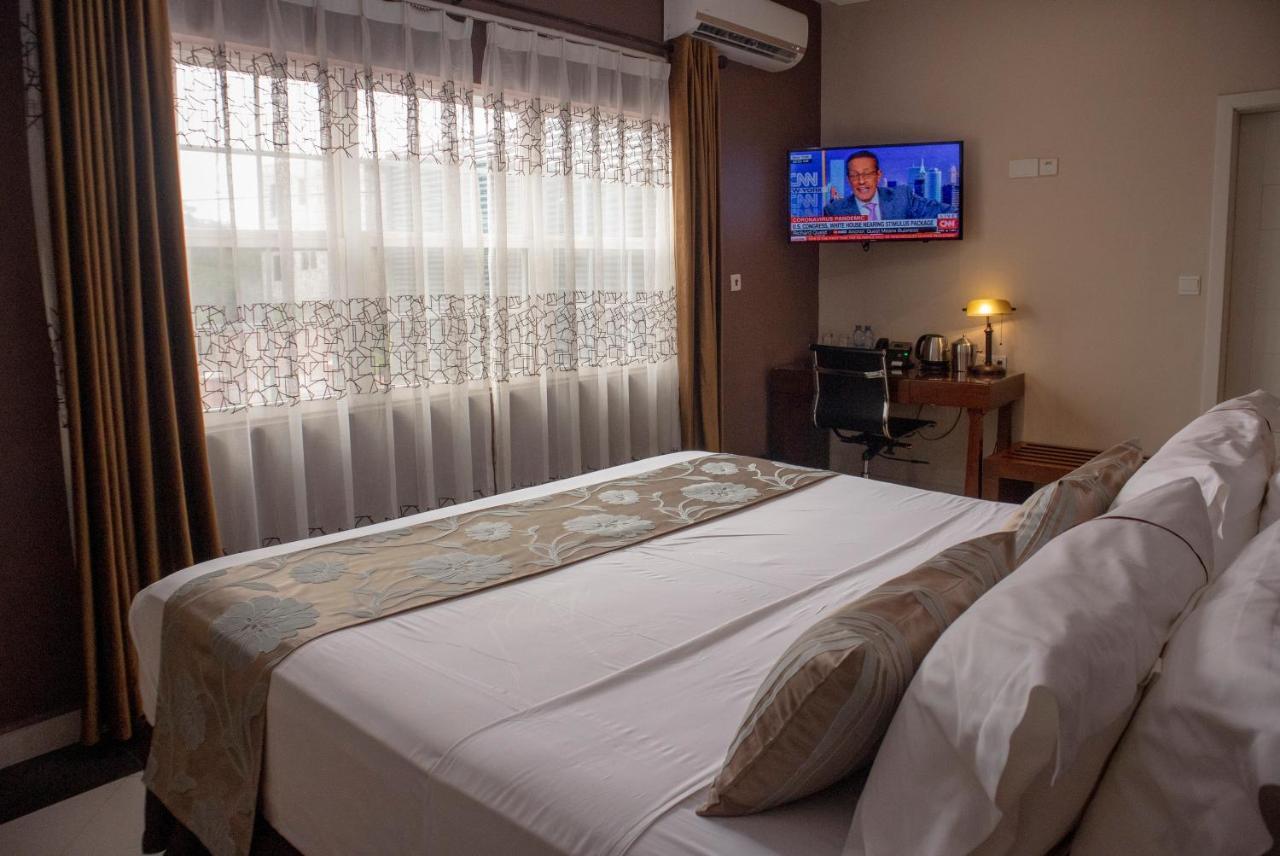 Frederick'S Lodge Кумаси Екстериор снимка