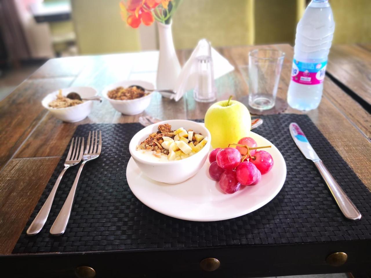 Frederick'S Lodge Кумаси Екстериор снимка